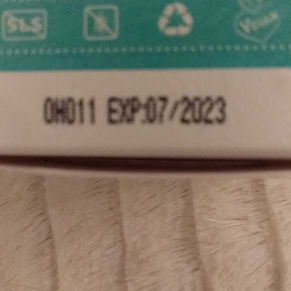 🆕Lavido Age Away Hydrating Cream - Picture 9 of 10